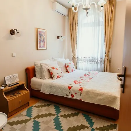 Gostinjska kuća Skend 3*